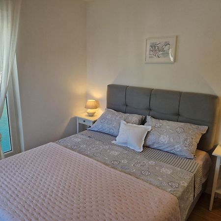 Apartman River Breeze 奥米什 外观 照片